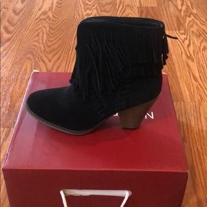 Nature Breeze Black Fringe Suede Booties